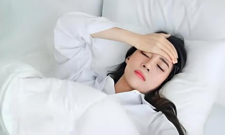 Dấu hiệu ung thư phổi có thể xuất hiện khi mới ngủ dậy