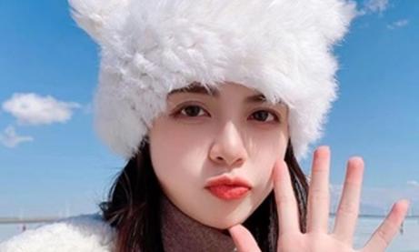 Sắm ngay món phụ kiện hot hit này vừa giữ ấm vừa giúp biến hình trong tích tắc